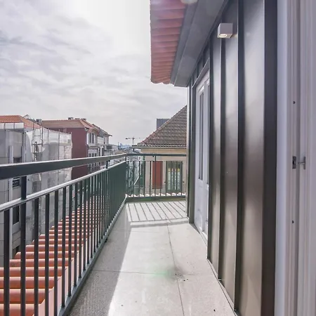 Almada Prime Ii * פורטו